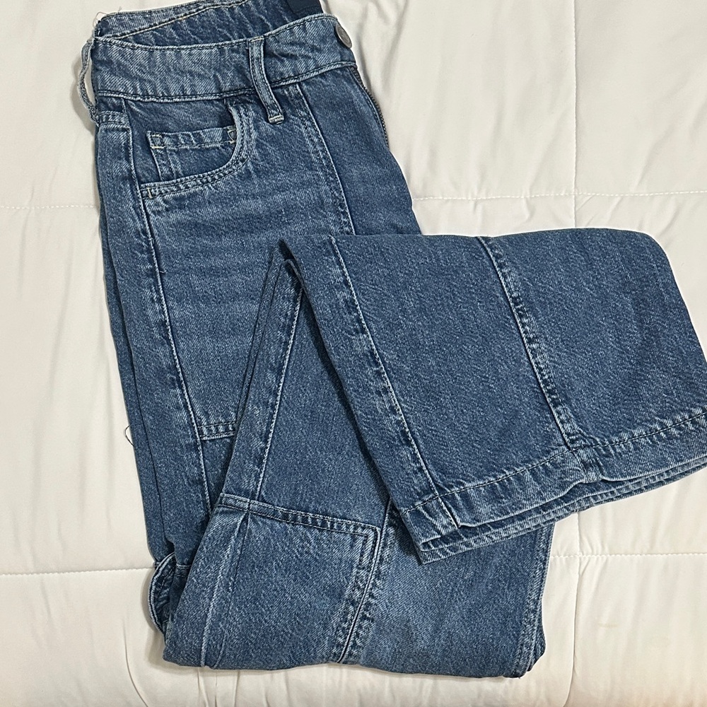 New worn Aeropostale Blue Flare cargo Women's Jeans